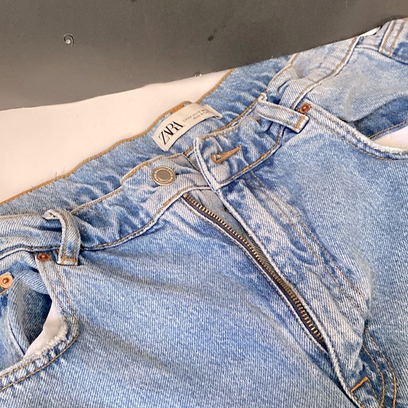 Washed out jean shorts from Zara - Picture 2 of 5